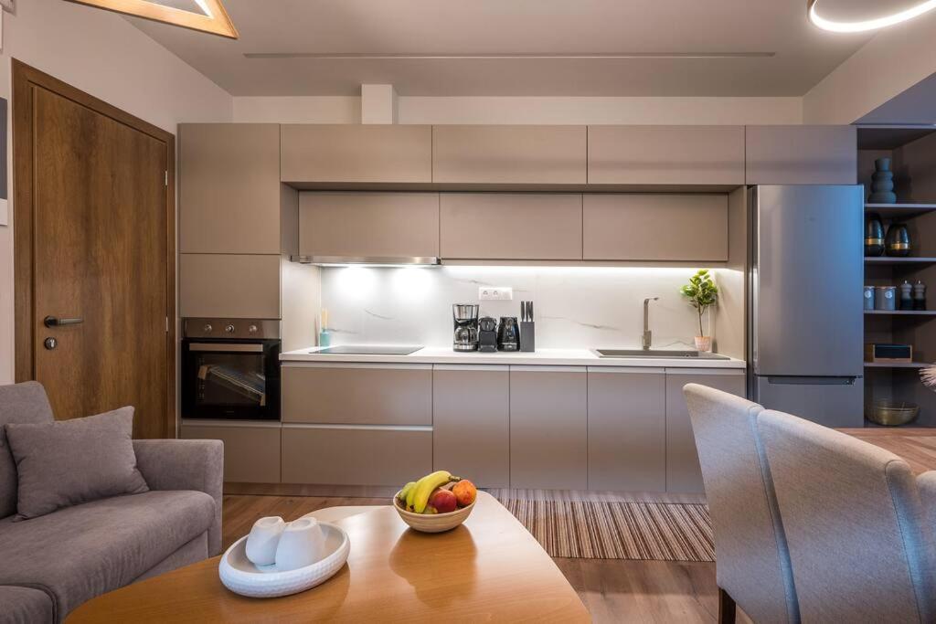 Amalia'S Luxury Apartment 2 Ираклио Екстериор снимка